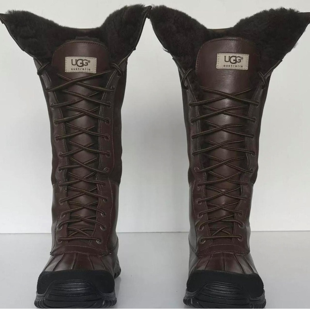 Brown tall UGG adirondack boots size 8